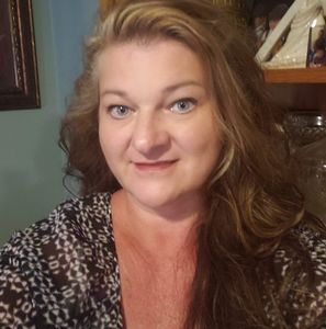 Meet your Posher, Eula